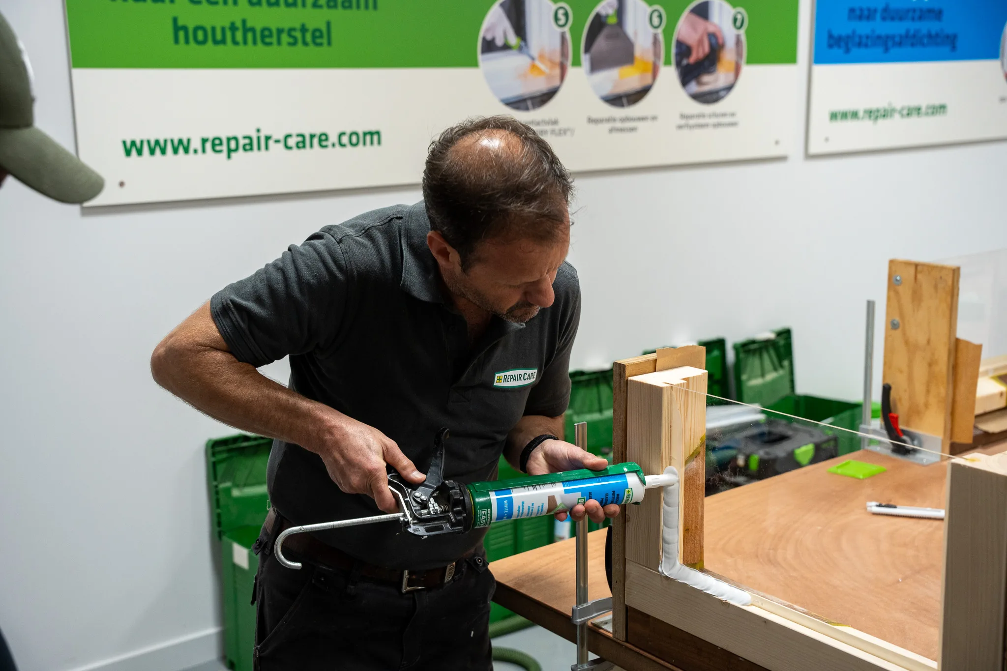 EASY•Q™ Professional Dispensing Gun